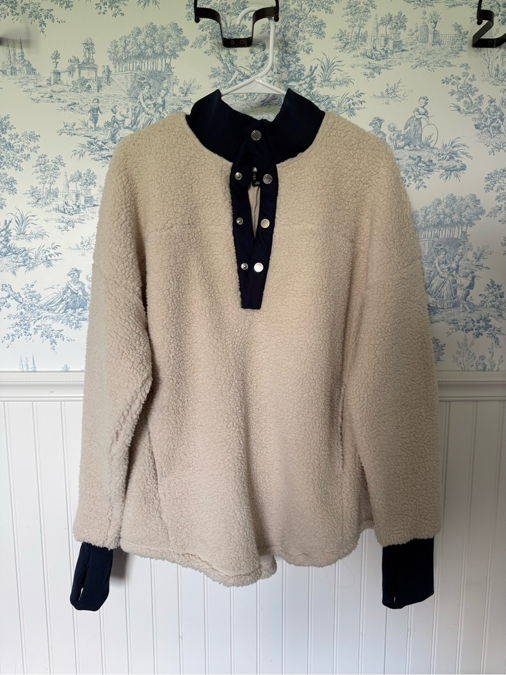 Ariat Cream Sherpa Button-Up Pullover with Navy Trim - Picture 7 of 7